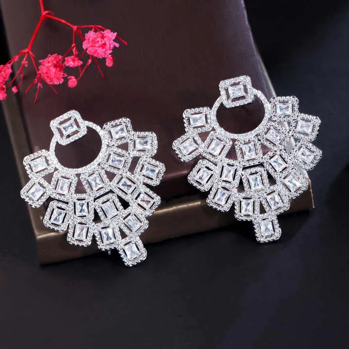 أقراط نسائية كبيرة متدلية على شكل هندسي رقيقWomen's Large Geometric Dangle Earrings