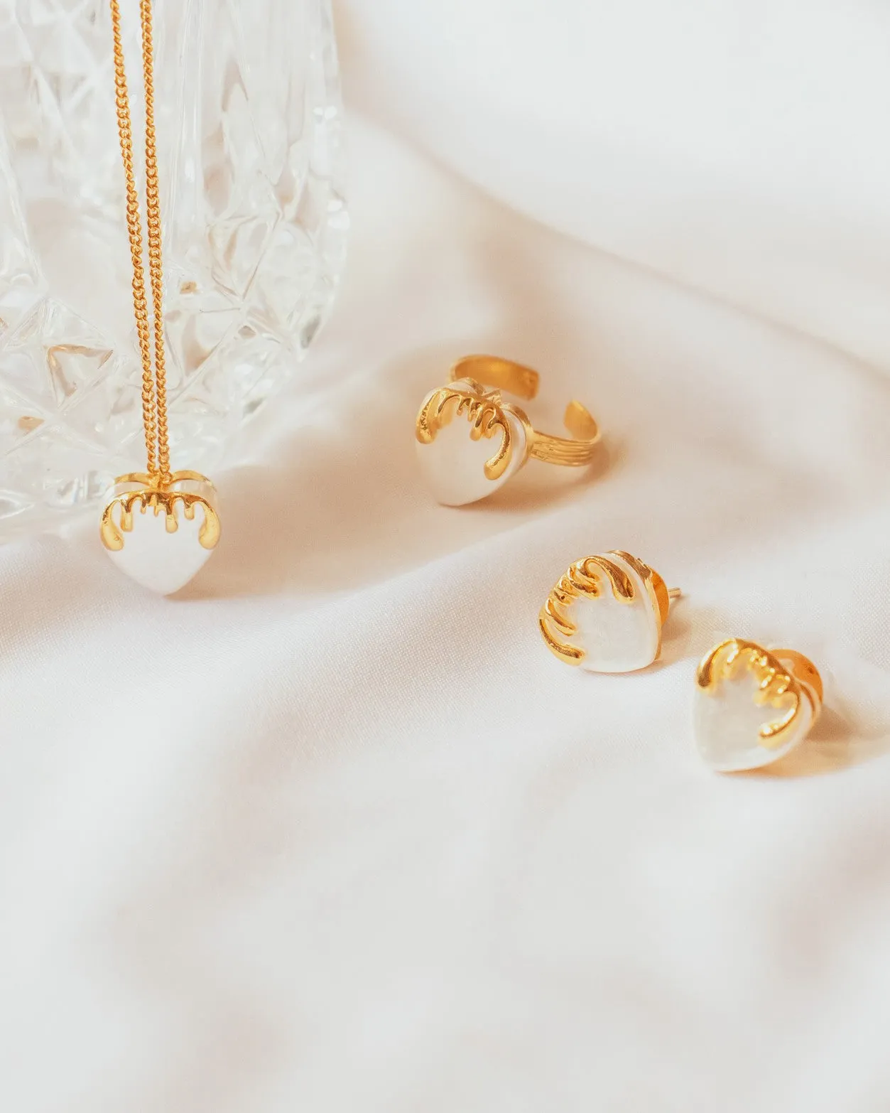 Melting Heart Neckchain- Gold