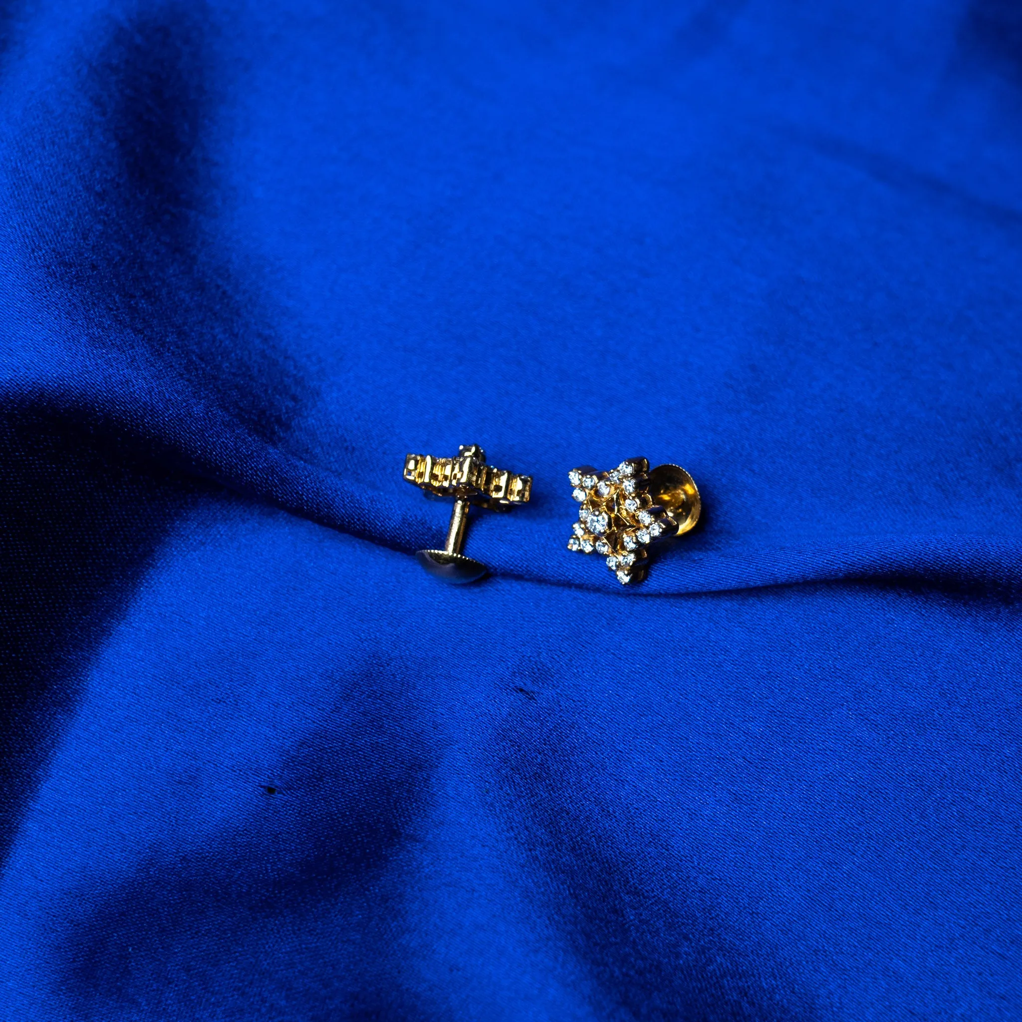 Shoot for the stars - Studs